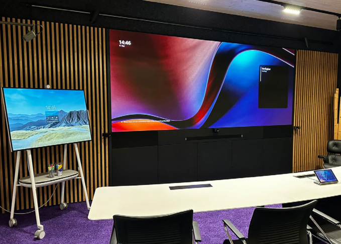 - 164-inch SMD Samsung LED wall from the IER series